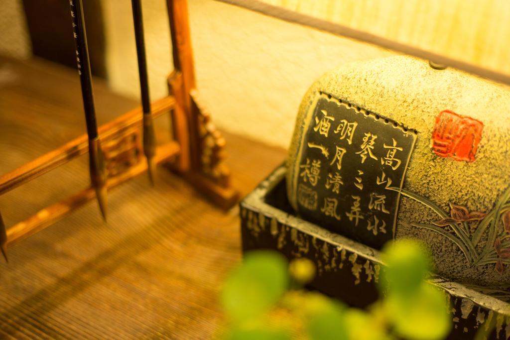 Lijiang Yuntian Palace Hotel Exteriör bild